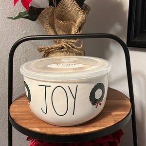 Rae Dunn “JOY” Dish with Lid & Wreath Design New